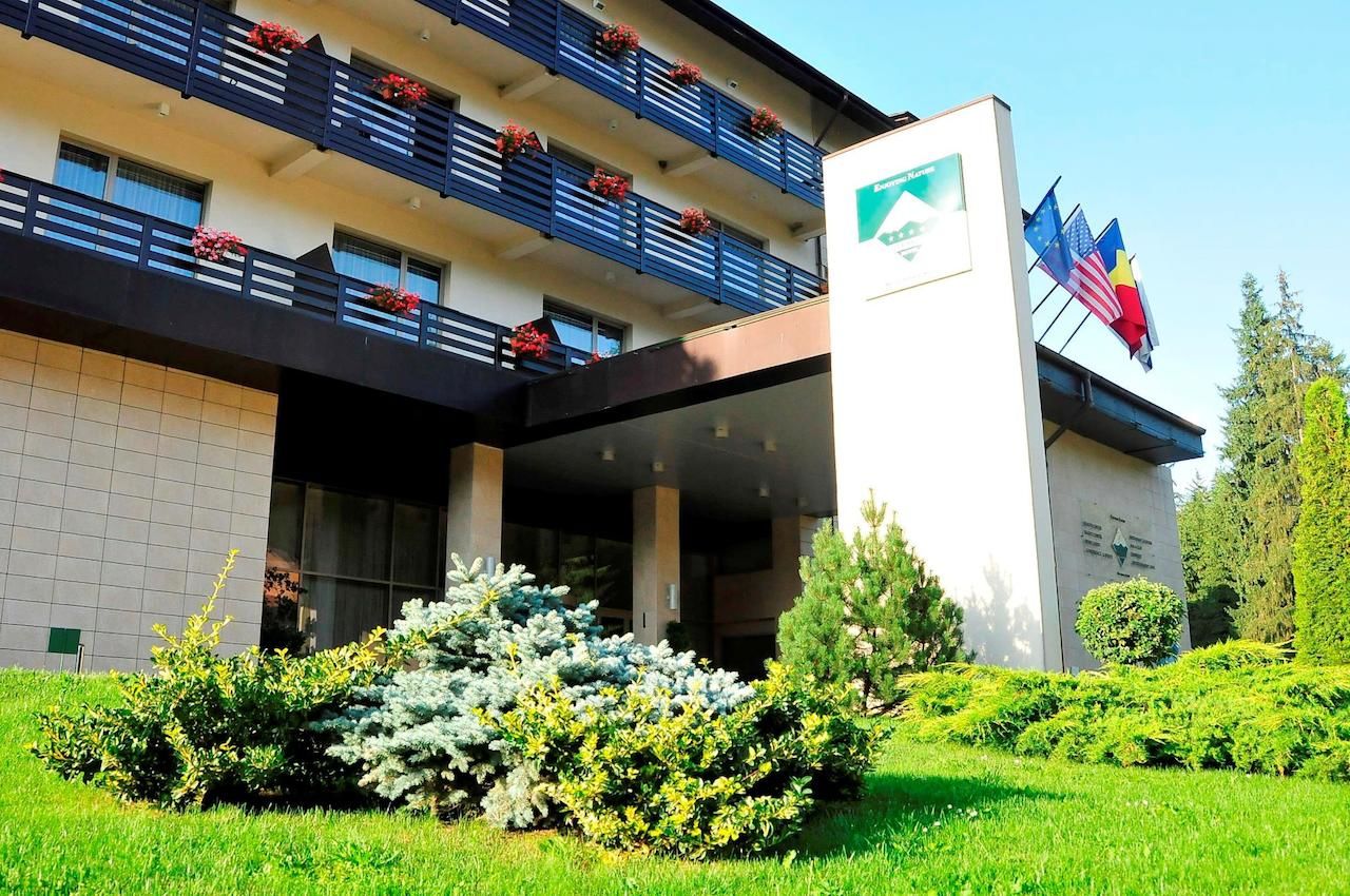 Отель Hotel Clermont Ковасна-32